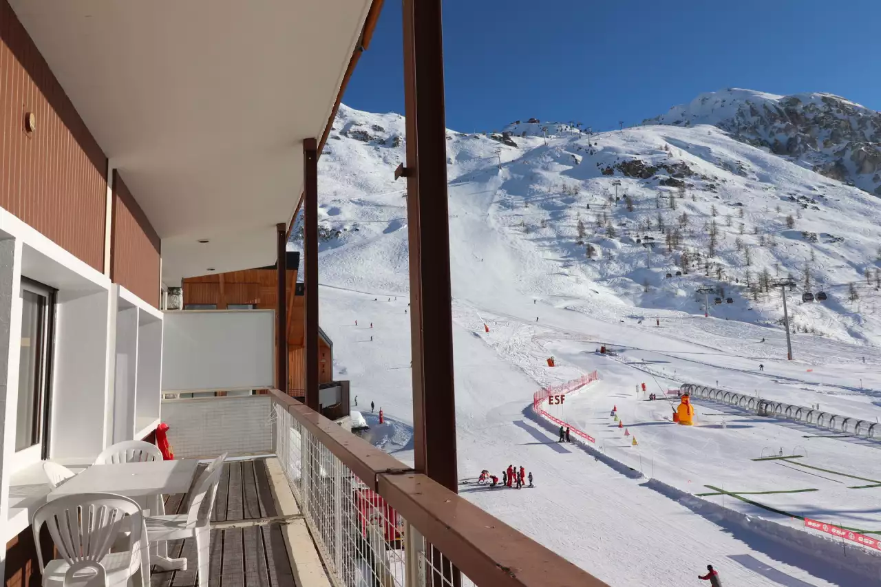 Renovated flat · Dki in ski out · Balcony · WIFI