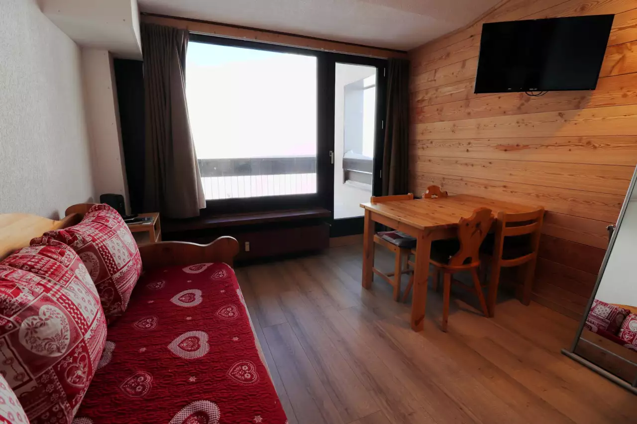 Comfortable Studio  Near to the slopes and shops  Balcony