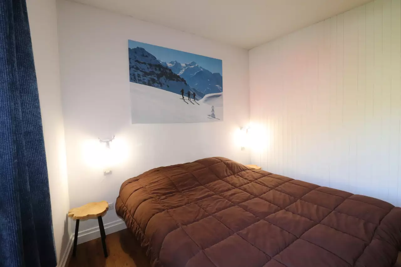 Appartement spacieux & rénové · Skis aux pieds · Balcon